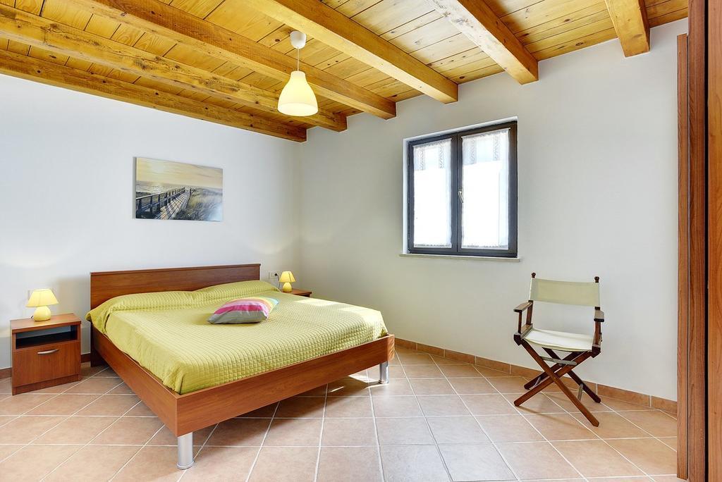 Apartments Susanna Liznjan Exterior photo